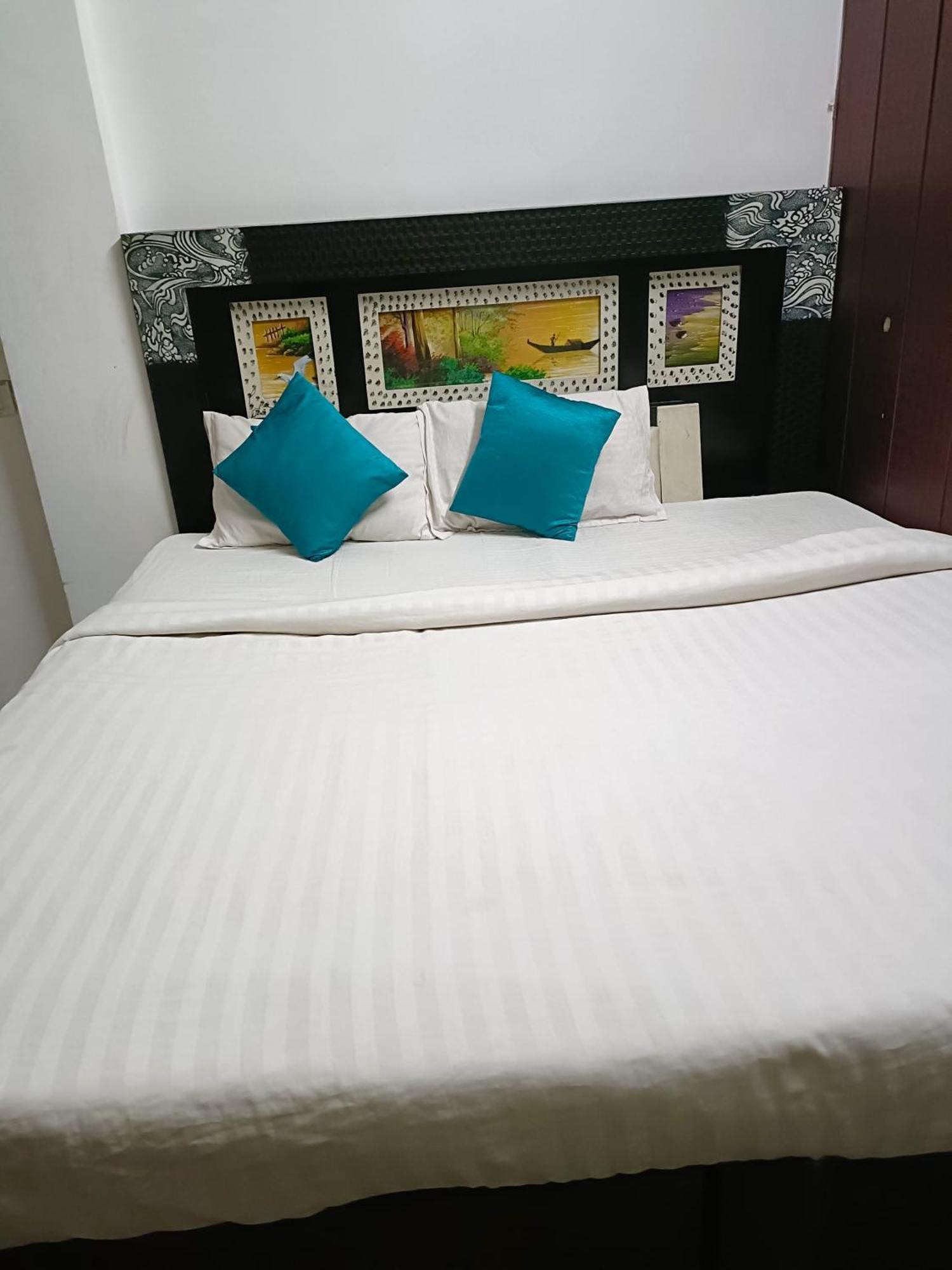 Hotel Rose Valley Indore Exterior photo